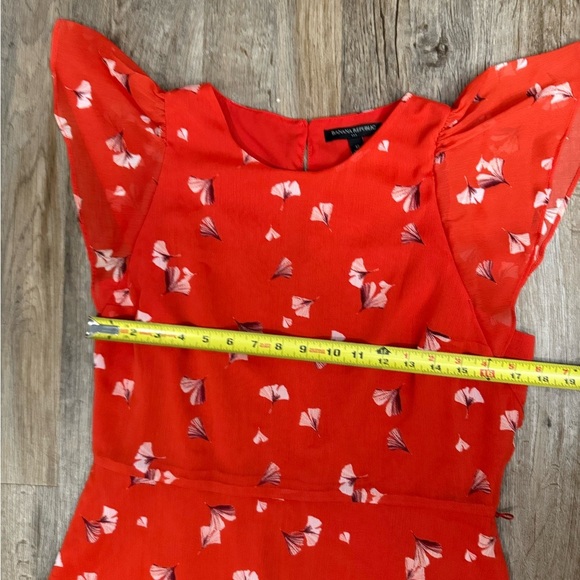 Banana Republic Red Floral Midi Dress - Picture 4 of 16